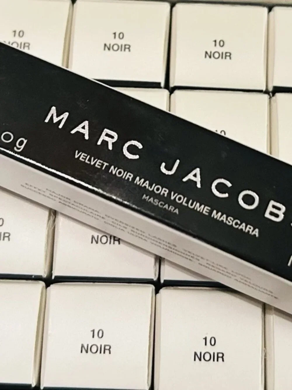 24 Pack Marc Jacobs Velvet Noir Major Volume Mascara Noir Black Mini Travel NEW